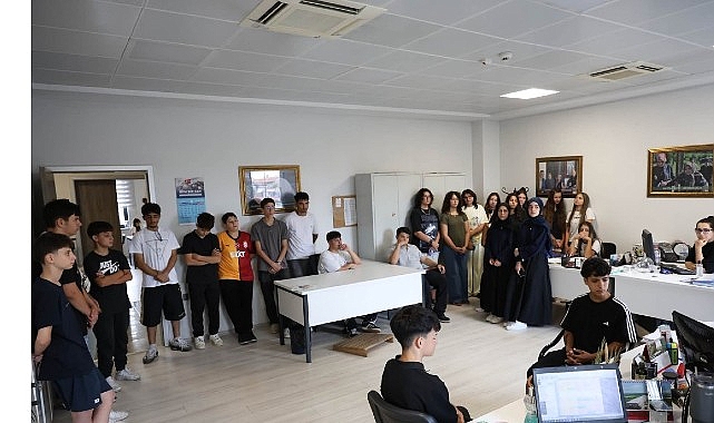 Kartepe’de Kamp Heyecanı Kartepe Belediyesi’nin gençlere yönelik hayata geçirdiği “Hep Genç Kartepe” etkinlikleri