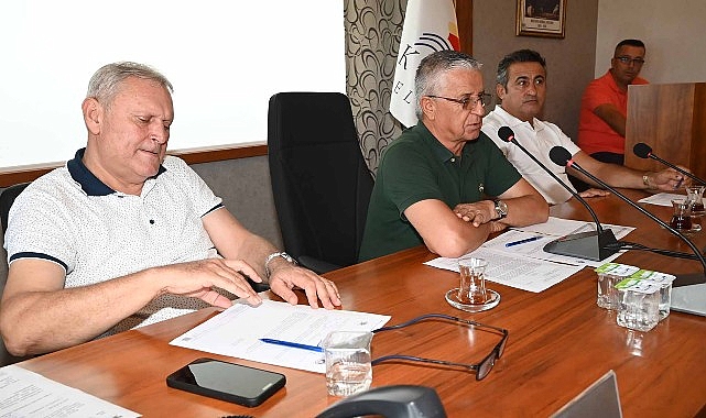Kemer Belediyesi Ağustos ayı meclis toplantısı yapıldı Kemer Belediyesi Ağustos ayı meclis toplantısı, Kemer Belediye Başkanı Necati