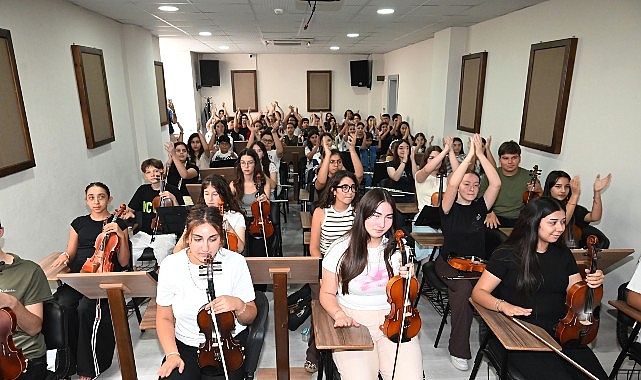 Kemer’de 30 Ağustos Zafer Bayramı hazırlıkları sürüyor Kemer Belediyesi, 30 Ağustos Zafer Bayramı dolayısıyla düzenlenecek etkinlikler için