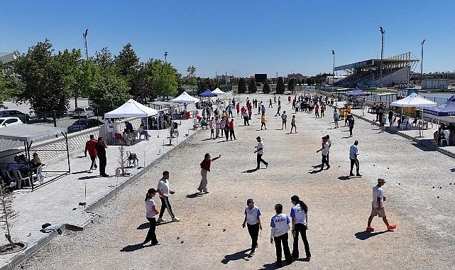 Konya’da 3. Uluslararası Bocce Turnuvası Heyecanı Yaşanıyor Konya Büyükşehir Belediyesi tarafından bu yıl üçüncüsü düzenlenen Uluslararası Bocce