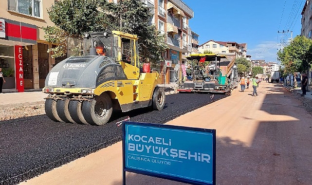 Körfez’de bir cadde daha prestij kazanıyor Kocaeli Büyükşehir Belediyesi, Körfez ilçesi Atalar Mahallesi’nde altyapı çalışmaları nedeniyle