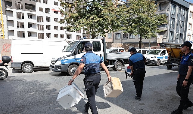 Küçükçekmece’de Yaya Hakkı İçin Sıkı Denetim Küçükçekmece Belediyesi Zabıta Müdürlüğü ekipleri, kent düzenini korumak ve vatandaşların