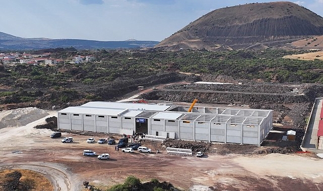 Kula’da Üreticileri Sevindiren Proje Manisa Büyükşehir Belediye Başkanı Besim Dutlulu, Kula programı kapsamında yapılan
