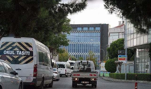 Maltepe’de ilaçlama çalışmaları sürüyor Maltepe Belediyesi, yaz aylarında halk sağlığını korumaya yönelik ilaçlama çalışmalarına