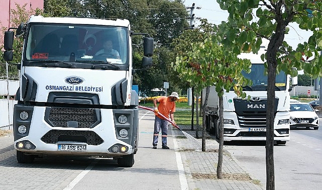 Osmangazi Belediyesi, yaz aylarında artan sıcaklıkların yeşil alanlardaki bitki örtüsü,