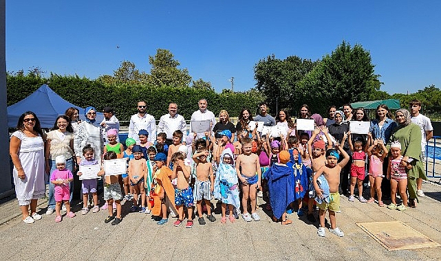 Osmangazi’de Yüzme Eğitimi Sertifikayla Taçlandı Osmangazi Belediyesi’nin çocukları erken yaşlarda sporla buluşturmak ve sağlıklı nesillerin