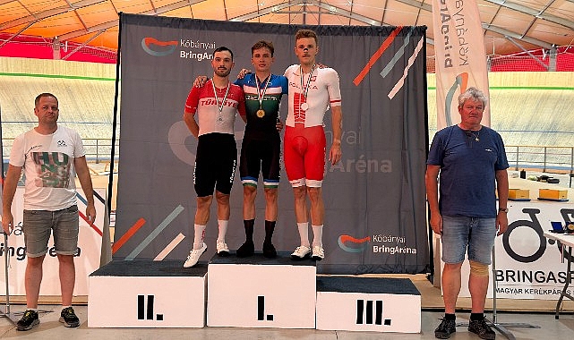 Pist Bisikleti Milli Takımımız IV. Budapest GP’yi 1 altın, 3 gümüş olmak üzere 4 madalyayla tamamladı Milli sporcumuz Ramazan Yılmaz, Macaristan’da düzenlenen IV. Budapest GP’de Elimination