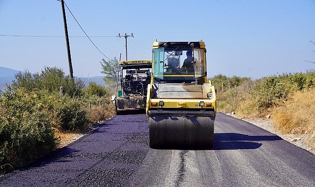Seferihisar’da asfalt seferberliği Teos Caddesi’nde devam ediyor Seferihisar Belediyesi ile İzmir Büyükşehir Belediyesi iş birliğinde ilçenin dört