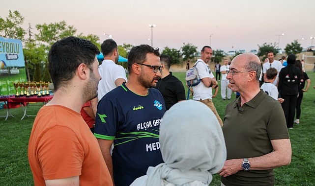 Selçuklu Belediyesi Tarafından Düzenlenen Çim Voleybolu Turnuvası Sona Erdi Selçuklu Belediyesi tarafından geleneksel hale getirilen Selçuklu Belediyesi Çim Voleybolu