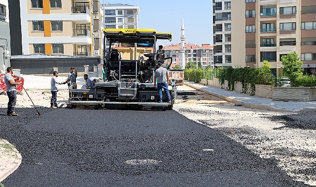 Selçuklu Belediyesi Fen İşleri Müdürlüğü ekipleri Hocacihan Mahallesi’nde Mutluca, Mürselli,