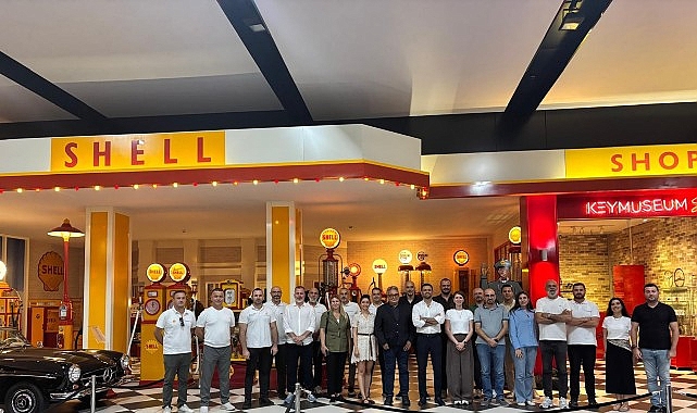 Shell&Turcas Madeni Yağlar, distribütörü OMF iş birliğiyle Ege bölgesindeki araç
