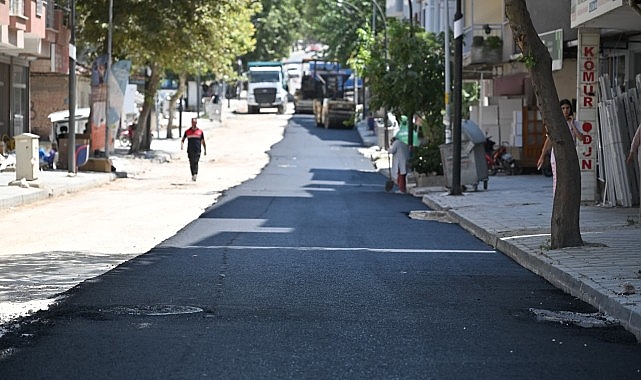 Soma Turgutalp Mahallesi Tarihinde İlk Kez Sıcak Asfaltla Buluşuyor Manisa Büyükşehir Belediyesi, Soma ilçesi Turgutalp Mahallesi Atatürk Caddesi’nde sıcak