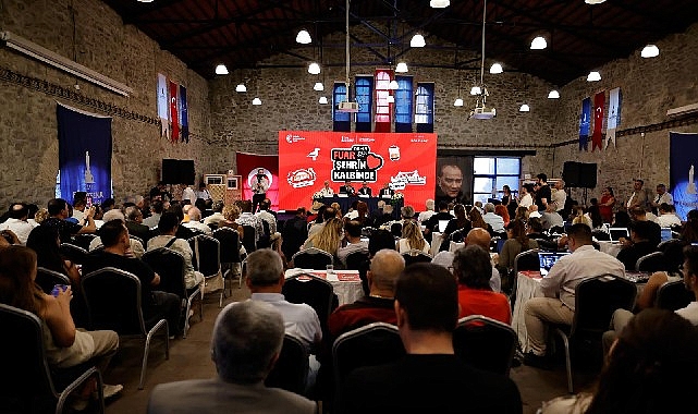Tugay: İzmir’in fuarlarla bağı her zaman güçlü olacak Türkiye’nin fuarcılık serüvenini başlatan İzmir Enternasyonal Fuarı, 95’inci kez kapılarını