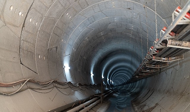 İzmir tarihinin en büyük yatırımında çalışmalar hız kesmiyor. 765 milyon