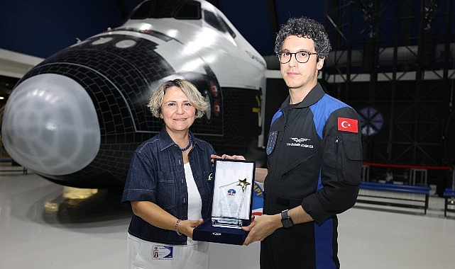 Türkiye’nin ikinci astronotu Tuva Cihangir Atasever, Uzay Kampı Türkiye’de gençlerle buluştu Türkiye’nin ikinci astronotu Tuva Cihangir Atasever, Türkiye Uzay Ajansı (TUA)