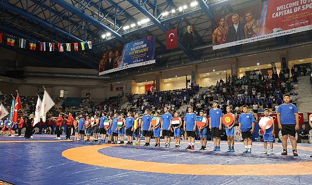 Uluslararası Güreş Turnuvası’na Türk sporcular damga vurdu Kocaeli Büyükşehir Belediyesi, Gençlik ve Spor İl Müdürlüğü ile Güreş