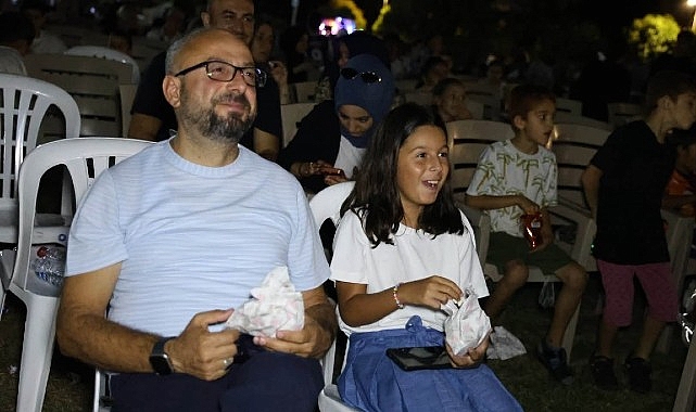 Kartepe Belediyesi’nin yaz akşamlarına renk katan Açık Hava Sinema Geceleri,