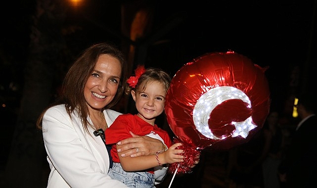 Karşıyaka, Zafer Bayramı’nın 104. yılında tarihi bir buluşmaya ev sahipliği
