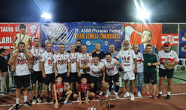 11. ASDD Efsaneler Futbol Ayak Tenisi Turnuvası sona erdi “İnsanlar Yaşarken Anılmalıdır” anlayışıyla düzenlenen 11. ASDD Efsaneler Futbol Ayak