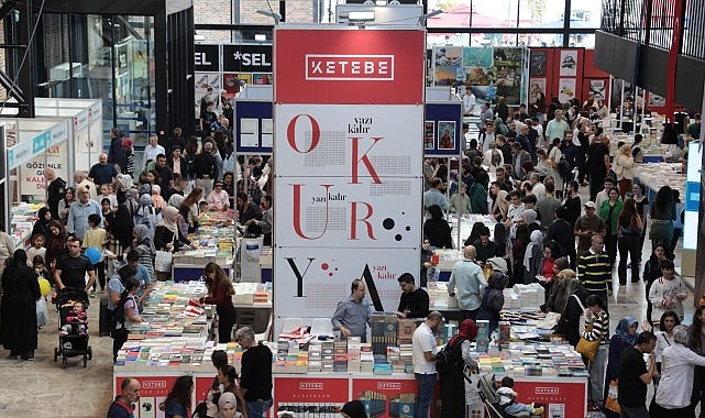 16. Kocaeli Kitap Fuarı gün sayıyor Kocaeli’nin en önemli kültür buluşmalarından Uluslararası Kocaeli Kitap Fuarı, 16.