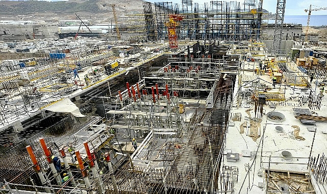 Uzmanlar inşaatın bir sonraki önemli aşamasına geçerek türbin ünitesinin temeli