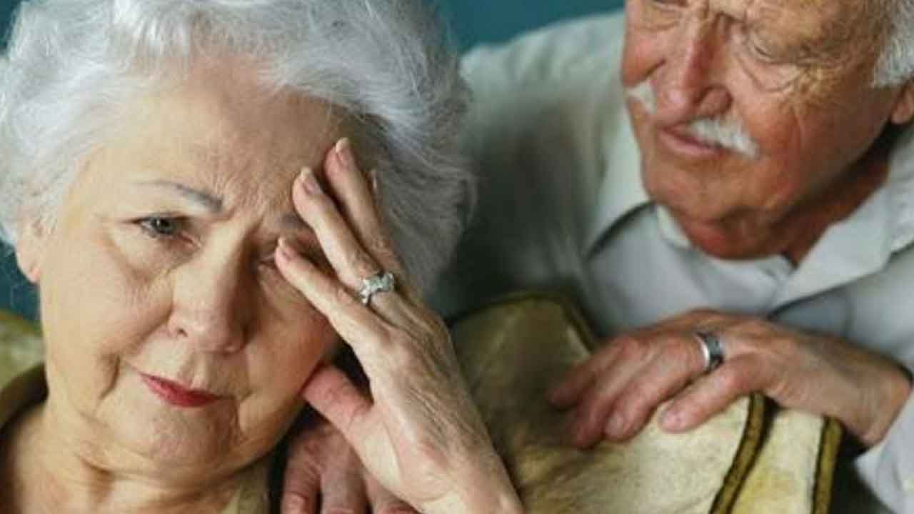 Alzheimer’a karşı tek bir beyin egzersizi yeterli mi? Uzmanlar, zihinsel aktivitelerde çeşitliliğin önemine dikkat çekiyor. Farklı beyin egzersizlerinin
