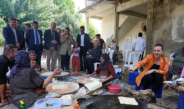 Antalya Büyükşehir Belediyesi’nden Serikli üreticilere dijital sensör desteği Antalya Büyükşehir Belediyesi dijital tarım sistemini yaygınlaştırmaya devam ediyor. Büyükşehir