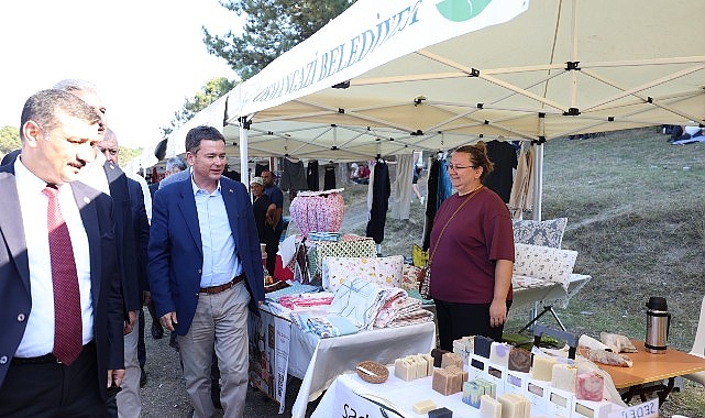 Başkan Aydın Kadın Girişimcilerin Yanında Osmangazi Belediye Başkanı Erkan Aydın, Osmangazi Siyah İncir Festivali kapsamında