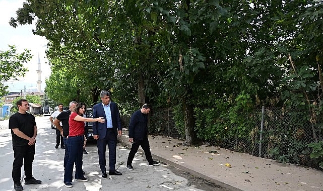Kartepe Belediye Başkanı Av. M. Mustafa Kocaman, farklı mahallelerde yürütülen