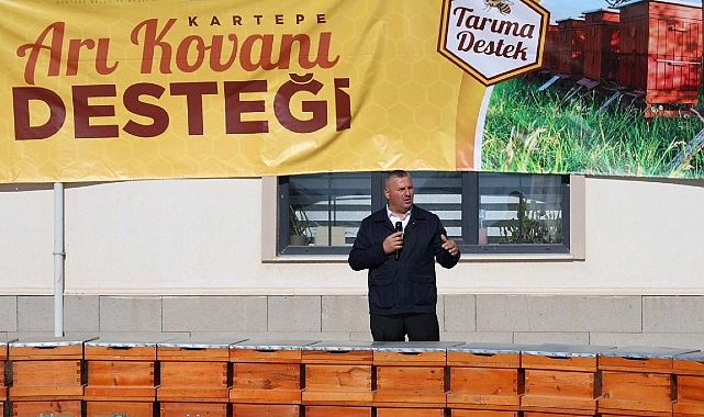 Başkan Kocaman’dan Arıcılığa Güçlü Destek Kartepe’de tarımsal üretimin güçlendirilmesi ve arıcılığın geliştirilmesine yönelik desteklere bir