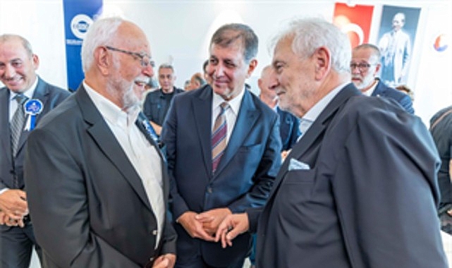 Başkan Tugay: İzmir dönüşümün öncüsü olmalı İzmir Büyükşehir Belediye Başkanı Dr. Cemil Tugay, EBSO Business Center’ın