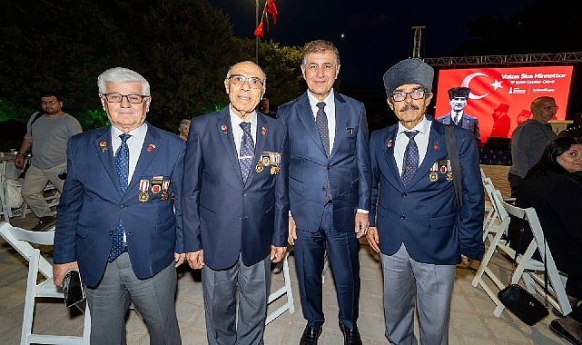 “Bu hürmet sonuna kadar gösterilecek” Gaziler Günü nedeniyle düzenlenen geceye katılan İzmir Büyükşehir Belediye Başkanı