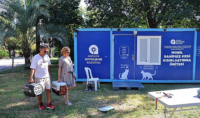 Antalya Büyükşehir Belediyesi’nin sahipsiz kedilere yönelik hizmet veren Mobil Kısırlaştırma