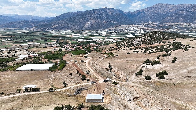 Büyükşehir’den Elmalı Yalnızdam Mahallesi’ne sulama tesisi Antalya Büyükşehir Belediyesi Elmalı Yalnızdam Mahallesi’nin tarımsal sulama altyapısını genişletiyor.
