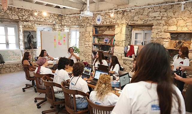 Çeşme’nin kurtuluş hikâyesi gençlerle yeniden yazılacak Çeşme Belediyesi Çeşme Vizyon Ofisi, Alaçatı ve Çeşme’nin kurtuluş günlerinde