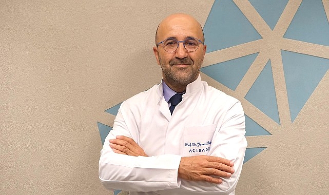 Diz ve Kalça Protezi Ameliyatını Ertelemeyin: Geç Kalmak Tedaviyi Zorlaştırıyor Diz ve kalça kireçlenmesi, yaşam süresinin uzaması ve hareketsiz yaşam