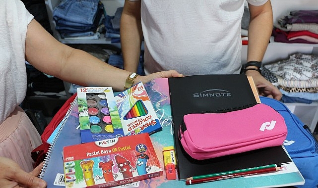 Edremit Belediyesi’nden 500 öğrenciye eğitim desteği Edremit Belediyesi’nin yeni eğitim-öğretim yılı öncesinde ihtiyaç sahibi öğrenciler için