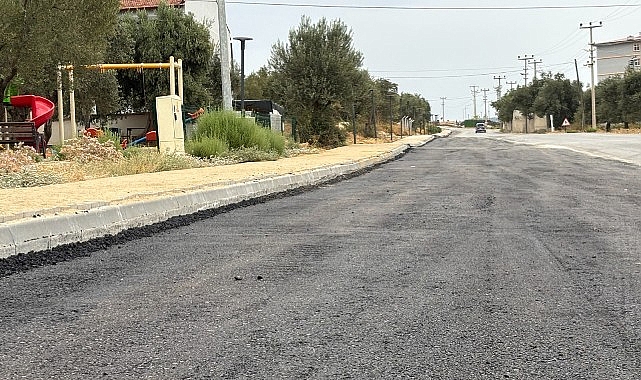 Edremit’te öğrencilerin ulaşımını kolaylaştıran çalışma Edremit Belediyesi, Tuzcumurat Mahallesi Hamdibey Caddesi üzerinde gerçekleştirdiği yol genişletme,