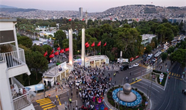 İEF için toplu ulaşımda seferberlik İzmir Büyükşehir Belediyesi, 5-13 Eylül tarihlerinde Kültürpark’ta düzenlenecek 95. İzmir