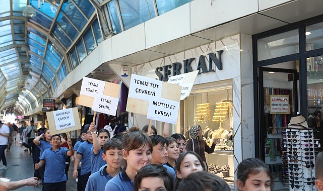 İnegöl’de Temizlik Seferberliği Çarşıda Devam Etti İnegöl Belediyesi tarafından 20 Eylül Dünya Temizlik Günü kapsamında başlatılan