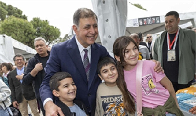 İZKİTAP sonbaharda Kültürpark’ta İZKİTAP - 8. İzmir Kitap Fuarı, 19-27 Eylül 2026 tarihleri