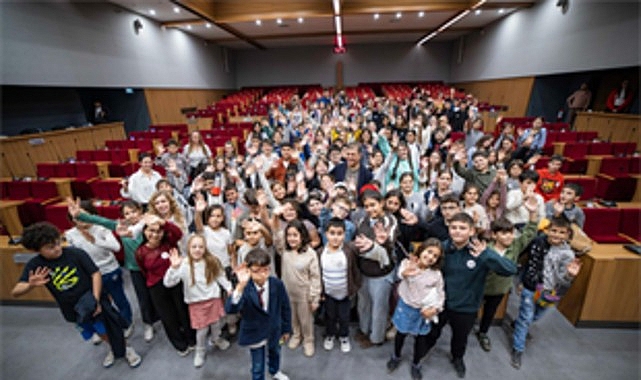 İzmir’de çocuklar için eylül takvimi dopdolu İzmir Büyükşehir Belediyesi, eylül ayında çocukları eğitimden sanata, spordan bilime