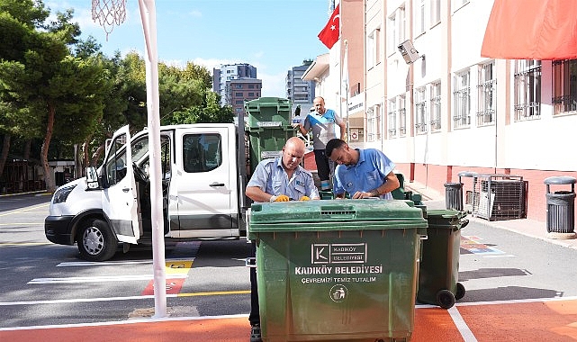Kadıköy’de Okullar Yeni Döneme Hazırlanıyor Kadıköy Belediyesi, 2026-2027 eğitim-öğretim yılı öncesinde ilçedeki 115 okulda temizlik,