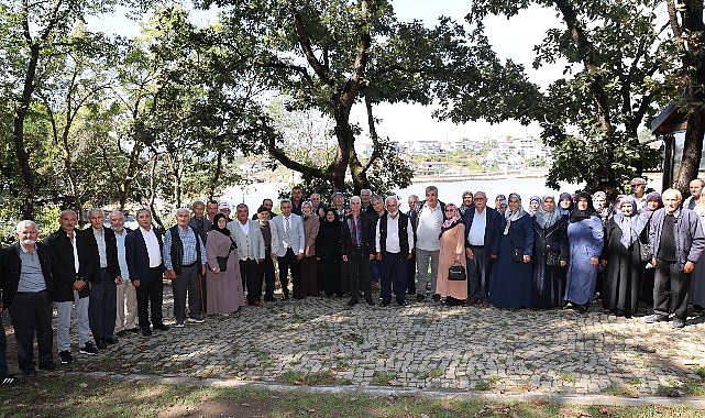 Kandıra’nın Büyükleri Saygınlar Kahvaltısı’nda Buluşmaya Devam Ediyor Kandıra Belediyesi tarafından 65 yaş üstü vatandaşların sosyal hayata daha