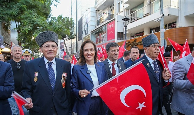 Karşıyaka Belediyesi, Ulu Önder Mustafa Kemal Atatürk’e gazilik ünvanı ile