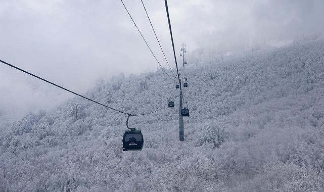 Kocaeli Büyükşehir Belediyesi iştiraki UlaşımPark tarafından işletilen Kartepe Teleferik, kış