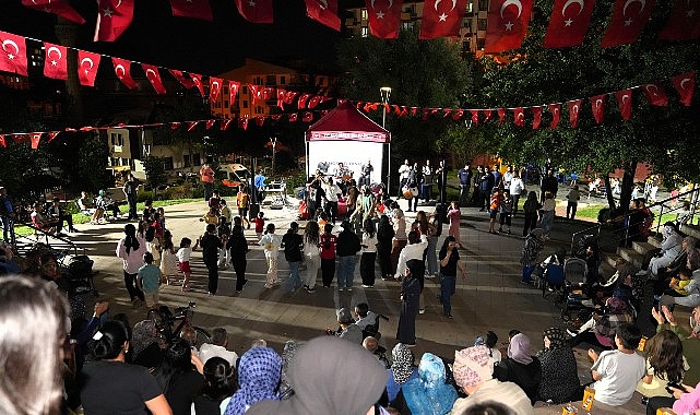 Keçiören Belediyesi tarafından ilçenin farklı noktalarında düzenlenen Park Konserleri, vatandaşları