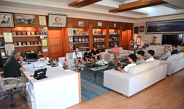 Kemer Belediye Merkez Spor U16 Basketbol Takımı turnuvada şampiyon oldu Kemer Belediye Merkez Spor U16 Basketbol Takımı, Kumluca’da düzenlenen 4.