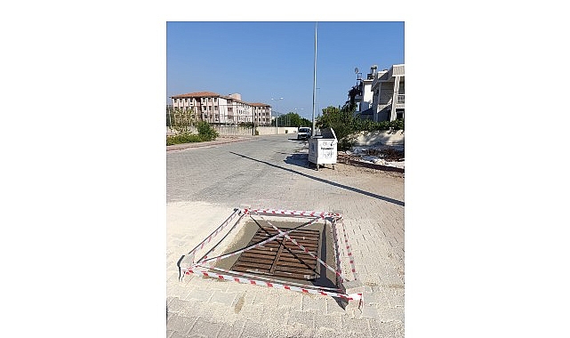 Kemer Belediyesi Fen İşleri Müdürlüğü ekipleri, Kemer genelinde altyapı çalışmalarını