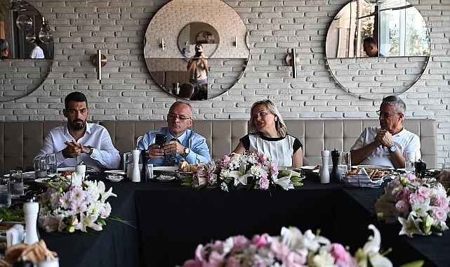 Kemer’de tenisi öğrenciler arasında yaygınlaştırmak ve geleceğin milli tenis sporcularını